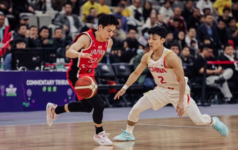 九游电脑版下载-赛地聚焦——CBA季后赛今晨热度飙升，武汉三镇绝杀压哨，引发热议，轮换策略成焦点的简单介绍