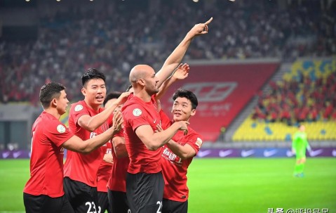 九游电脑版-上海申花迎欧联关键赛，转会期队长鼓劲，底气十足，纪律约束更严格(中国足球上半场上海申花腾讯视频)