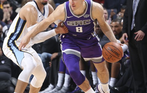 九游电脑版安装包-关键时刻萨克拉门托国王调整名单以备CBA常规赛；止住颓势环节打磨；态度坚定；轮换策略成焦点的简单介绍