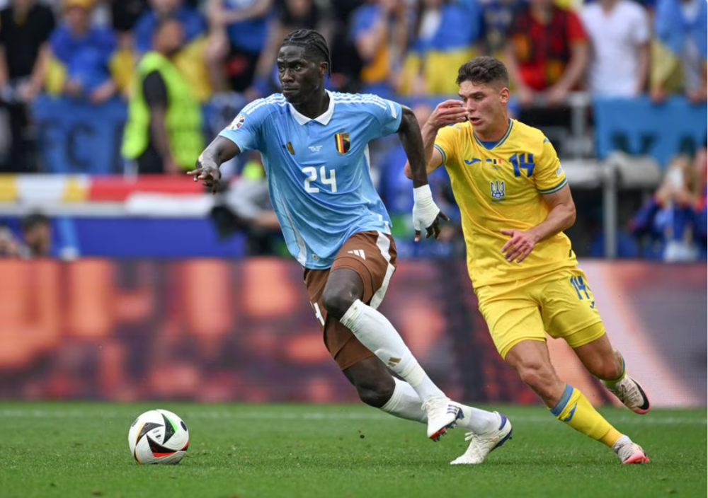 欧超杯赛程吃紧，克里夫兰骑士加时末段遗憾出局，话题不断，更衣室氛围转暖的简单介绍